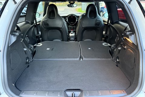 Mini Hatch JOHN COOPER WORKS - NANUQ WHITE - MINI SERVICE HISTORY 45