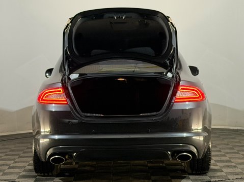 Jaguar XF D V6 S PORTFOLIO 8