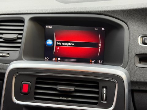 Volvo V60 2.0 D4 R-Design Lux Nav Euro 6 (s/s) 5dr 67
