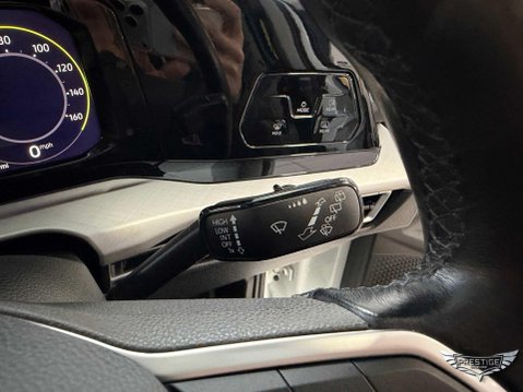 Volkswagen Golf 1.5 TSI Life Euro 6 (s/s) 5dr 54