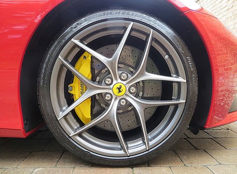 Ferrari F12 Berlinetta 9