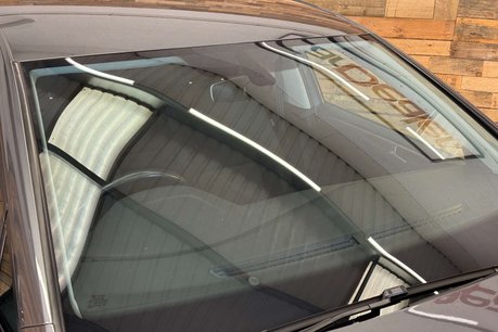 Volkswagen Golf 35.8kWh e-Golf Hatchback 5dr Electric Auto (136 ps) 12