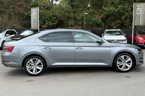 Skoda Superb SE L TDI DSG - FULL SKODA SERVICE HISTORY - 8 SERVICES 5