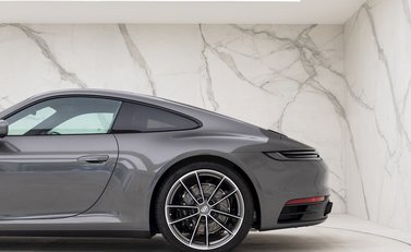Porsche 911 Carrera S (992) 25