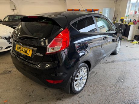Ford Fiesta 1.0T EcoBoost Titanium X Euro 5 (s/s) 3dr 8