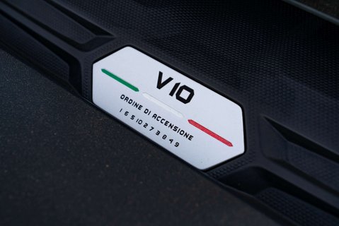 Lamborghini Huracan LP640-4 EVO 17