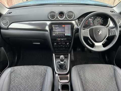 Suzuki Vitara ULTRA BOOSTERJET 10