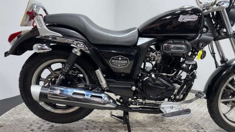 Lexmoto Michigan 2022 ONLY 3K NEW MOT SERVICED CRUISER 125CC LEARNER BIKE 9