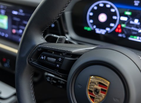 Porsche Cayenne TURBO E-HYBRID COUPE WITH GT PACKAGE 29