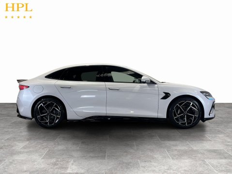 BYD Seal 82.5kWh Excellence Saloon 4dr Electric Auto AWD (530 ps) 2 Owners - Air Con 8