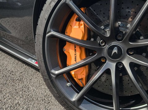 McLaren 570S 3.8 570s Coupe Semi-Auto 2dr 19