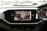 Volkswagen T-Cross ACTIVE TSI DSG 26