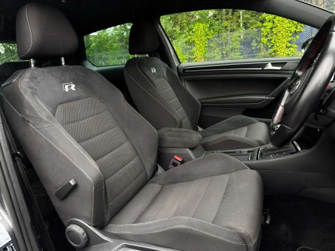 Volkswagen Golf 2.0 Golf R TSi Semi-Auto 4WD 3dr 20