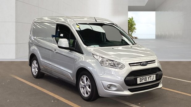 Ford Transit Connect SWB L1H1 Low Roof Limited 200 Air Con Alloys Sensors EURO 6 NO VAT 2