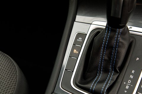 Volkswagen Golf E-GOLF 33