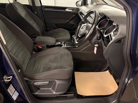 Volkswagen Touran 1.4 TSI SEL DSG Euro 6 (s/s) 5dr 5