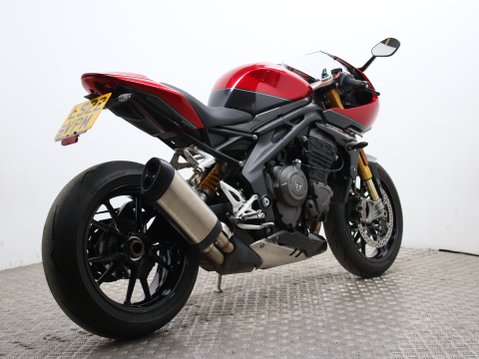 Triumph Speed Triple SPEED TRIPLE 1200 RR 3
