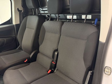 Peugeot Partner 1.5 Partner Professional Premium+ BHDi 18