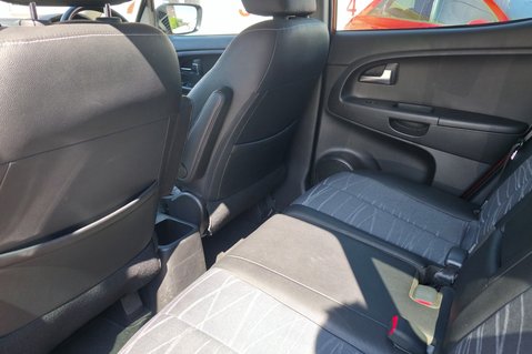 Kia Venga 3 1.6 AUTOMATIC WITH ONLY 45000 MILES WITH 9 MAIN DEALER SERVICES!SAT NAV!  18