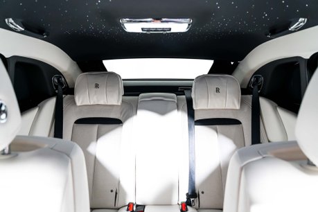 Rolls-Royce Ghost V12. STARLIGHT. H, C & M SEATS. REAR ENTERTAINMENT. HUD. A/CRUISE CONTROL 34
