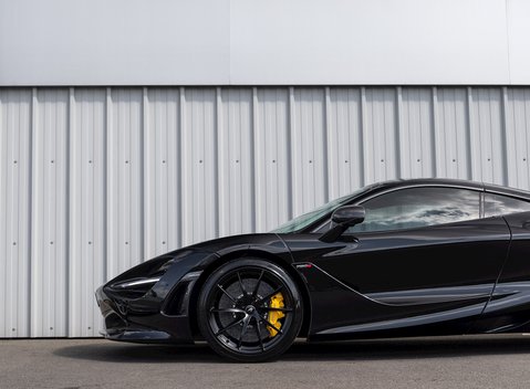 McLaren 720S Peformance 28