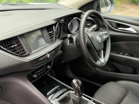 Vauxhall Insignia 1.5 Turbo D SE Nav Grand Sport Euro 6 (s/s) 5dr 5
