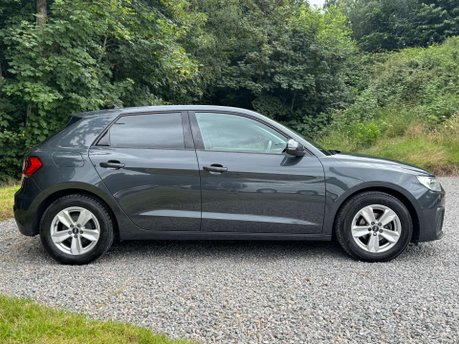 Audi A1 1.0 A1 Sportback 25 TFSI Technik 5dr 3