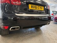 Porsche Cayenne 3.0 TD V6 SUV 5dr Diesel Tiptronic 4WD Euro 5 (s/s) (240 ps) 6