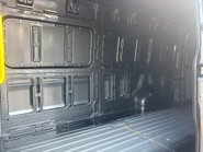 Volkswagen Crafter CR35 L3 H2 140 ps Tdi DSG Trendline Panel Van 9