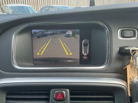 Volvo V40 2.0 D3 R-Design Nav Plus Euro 6 (s/s) 5dr 5