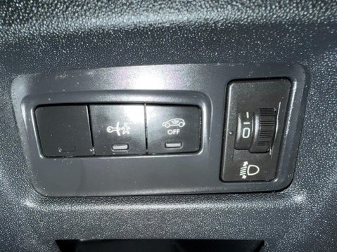 Citroen DS4 2.0 HDi DStyle Hatchback 5dr Diesel Auto Euro 5 (160 ps) 29