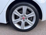 Jaguar XE 2.0i Portfolio Auto AWD Euro 6 (s/s) 4dr 51