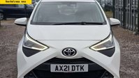Toyota Aygo 1.0 VVT-i x-play Hatchback 5dr Petrol x-shift Euro 6 (Safety Sense) (71 ps) 2