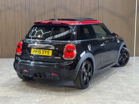 Mini Hatch 2.0 John Cooper Works Auto 3dr 2
