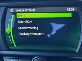 Mini Hatch 1.5 Cooper Sport Auto 3dr 39