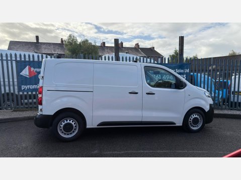 Vauxhall Vivaro 1.5 Turbo D 2900 Edition L1 H1 Euro 6 (s/s) 5dr 9