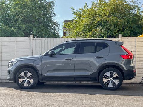 Volvo XC40 (Sold) 1.5h T4 Recharge 10.7kWh Plus SUV 5dr Petrol Plug- 7