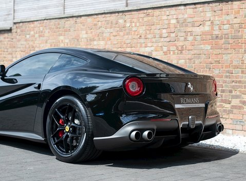 Ferrari F12 Berlinetta 20