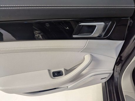 Porsche Panamera 2.9 Panamera 4 E-Hybrid Semi-Auto 4WD 5dr 51