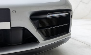 Porsche 911 Targa 4 GTS (992) 44