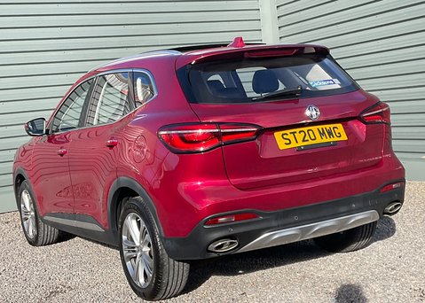 MG HS 1.5 T-GDI EXCLUSIVE DCT 13
