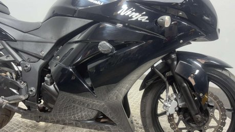Kawasaki Ninja 250 2010 17K RUNNING PROJECT BIKE 250CC A2 READY SPORTS BIKE 15