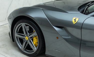 Ferrari F12 Berlinetta 29