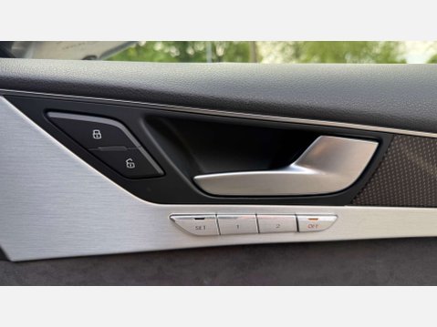 Audi S8 4.0 S8 V8 TFSI Quattro Auto 4WD 4dr 39