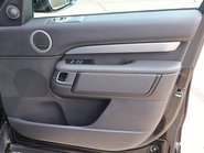 Land Rover Discovery 2023 R-DYNAMIC SE MHEV rear seat conversion deployable side steps  24