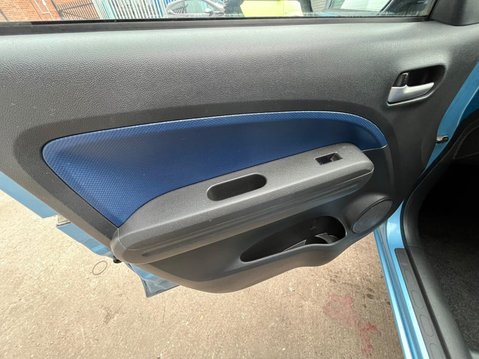 Vauxhall Agila 1.0 ecoFLEX 12V Club Euro 5 5dr 16