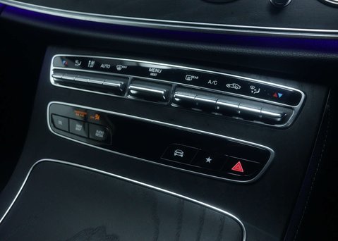 Mercedes-Benz E Class 2.0 E 200 AMG Line MHEV Auto 4dr 31