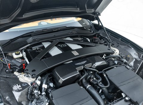 Aston Martin Vanquish Volante 41