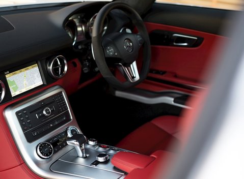 Mercedes-Benz SLS AMG 20