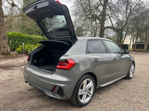 Audi A1 1.0 TFSI 30 S line Sportback S Tronic Euro 6 (s/s) 5dr 9